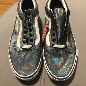 Holographic vans
